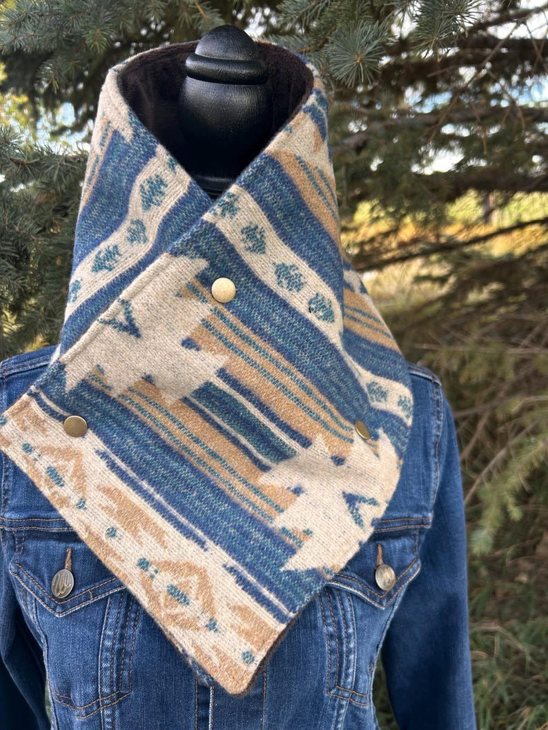 Western Cowboy Blue/Beige Aztec Warm Neck Hood