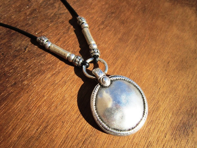 women's vintage statement necklace