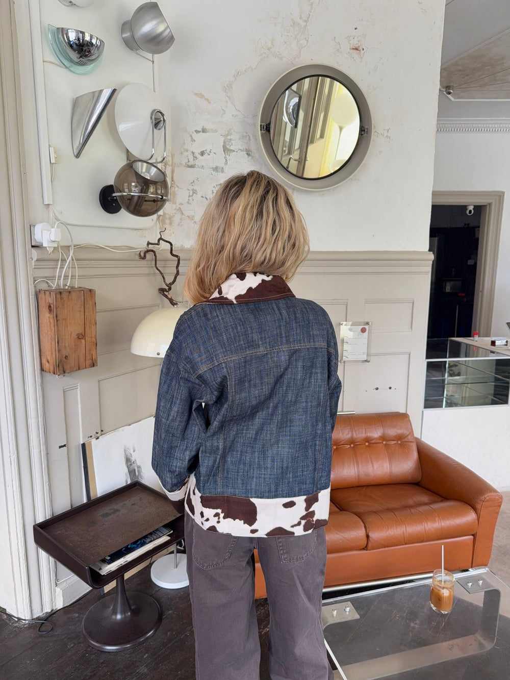 Suiva denim jacket with cow print – Blue/brown/white