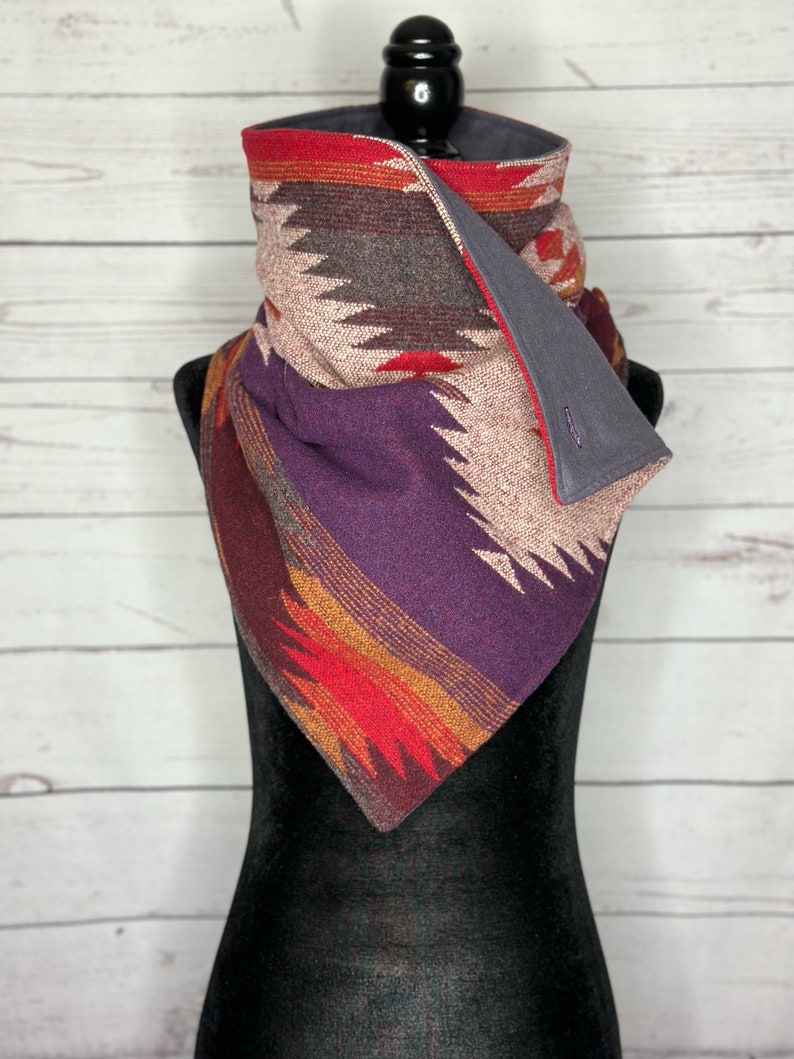 Sangria Western Aztec Warm Neck Hood