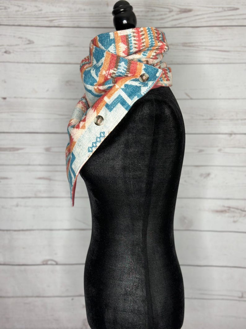 Horizon Western Aztec Warm Neck Hood