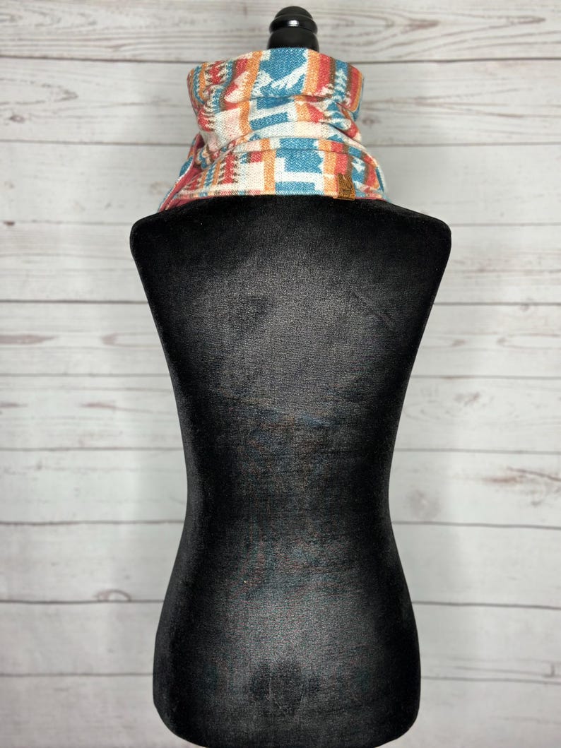 Horizon Western Aztec Warm Neck Hood